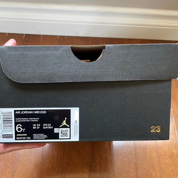 Jordan 1 Mid Tropical Twist Igloo (GS) Brand New - Picture 5 of 6